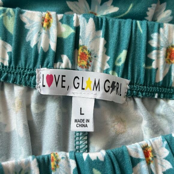 Love, Glam Girl Floral Elastic Waist Pull-On Knit Shorts L Large NWOT - Picture 5 of 6